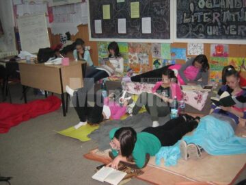 „Maratonul de lectură” de la Școala cu clasele I - VIII Nr. 1 Gura Humorului