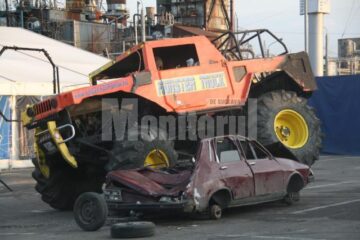 Extrem Cascaders Team va mai susține două spectacole, astăzi și mâine, de la ora 15.00