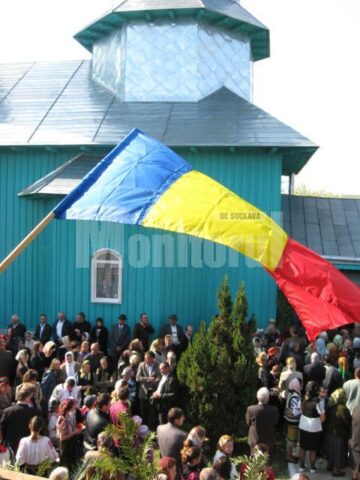 Slujbă de resfințire la Biserica „Pogorârea Sfântului Duh” Bogdănești