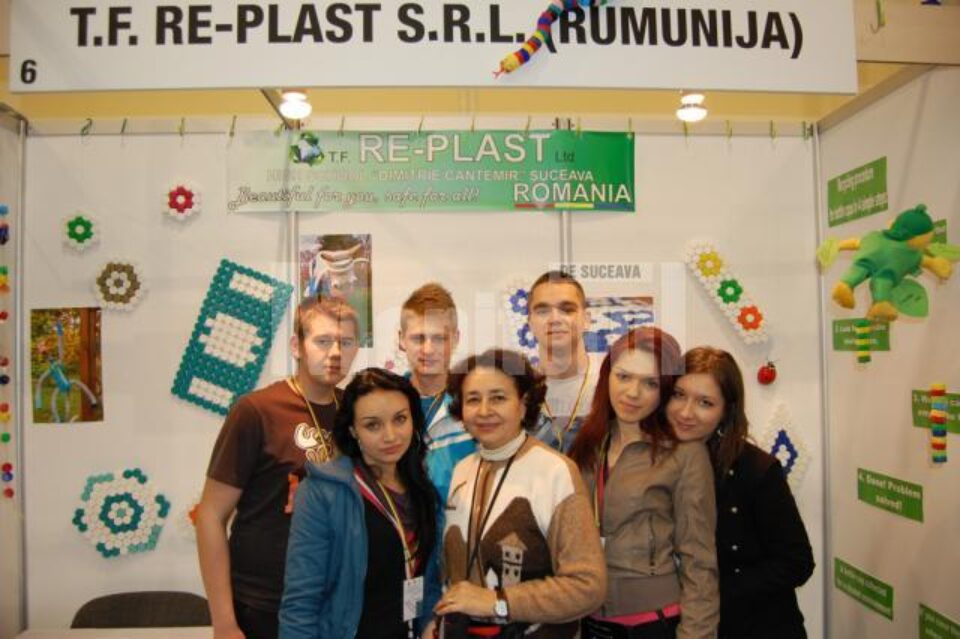 Echipa câștigătoare a Colegiului Economic Dimitrie Cantemir Suceava