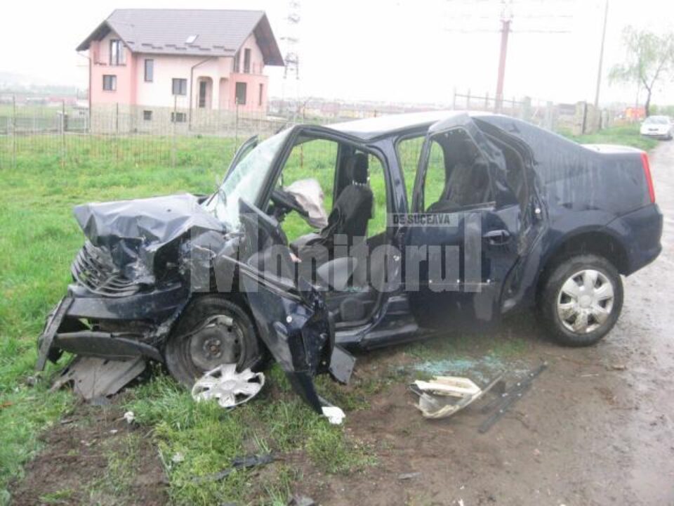 Loganul condus de Elena Vodă a fost izbit în plin de autoturismul Mercedes