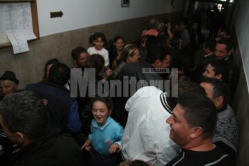 Holurile Tribunalului, pline cu susținătorii celor șapte învinuiți