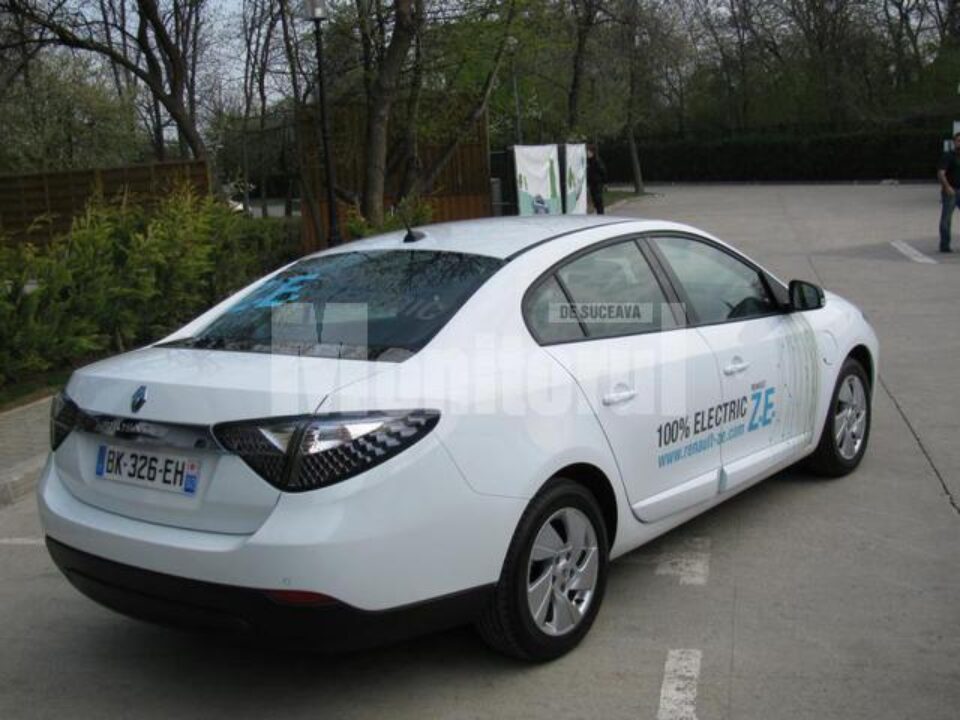 Renault și-au manifestat intenția ca cel târziu până la finele anului 2012 să înființeze în Suceava un parc auto de minim 50 de vehicule electrice