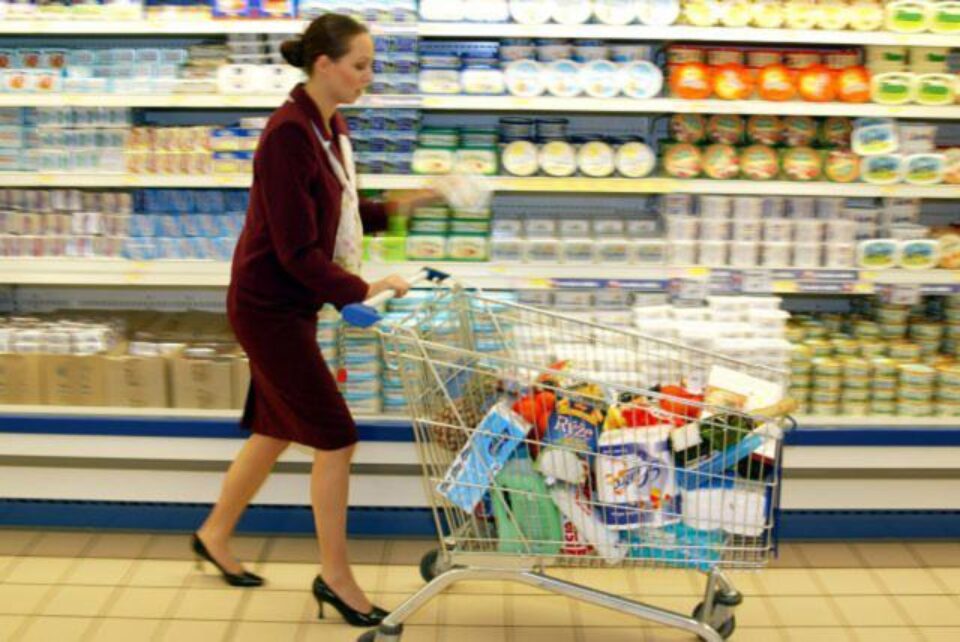 Prețurile produselor alimentare procesate vor crește cu până la 10-12%