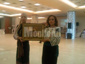 În cadrul petrecerii a avut loc și o licitație în scop caritabil