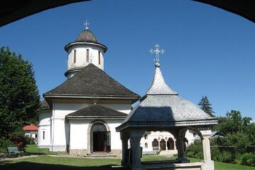 Drumul Crasnei a dat Bisericii șase episcopi