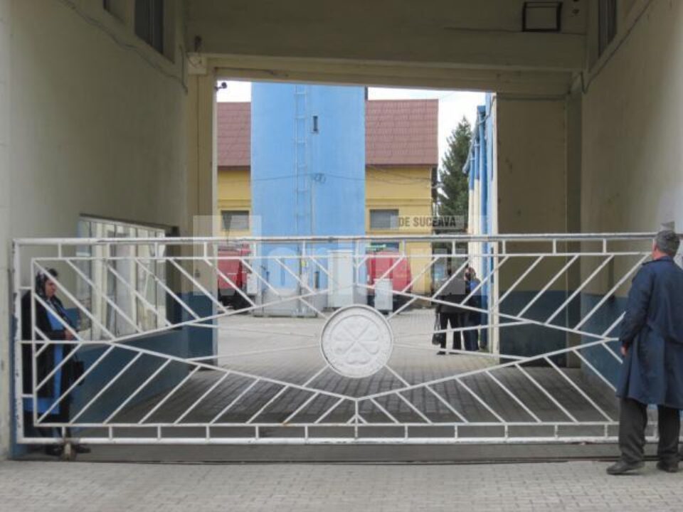 Un incendiu a produs pagube de 10.000 de lei la fabrica de tricotaje Bucovina Tex din Rădăuți