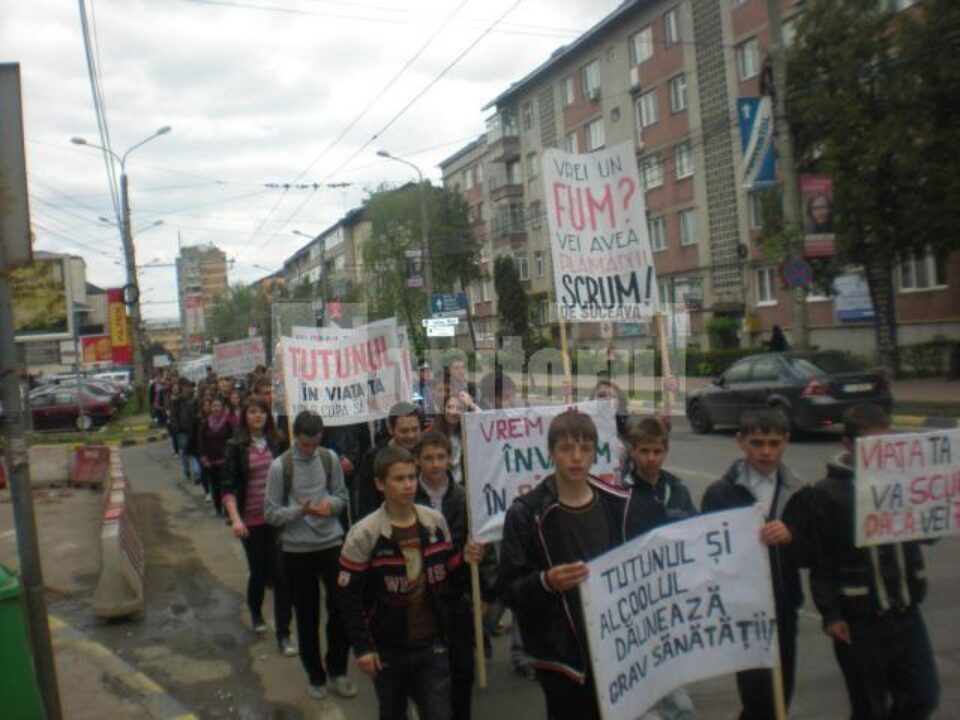 Marș antidrog, acțiuni de ecologizare și lansări de carte, în Săptămâna Voluntariatului