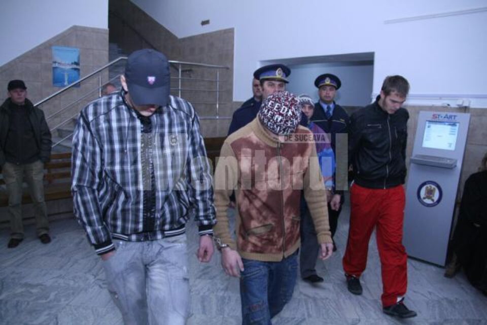 Abramiuc, Moroșan, Țapoveț, de la stânga la dreapta