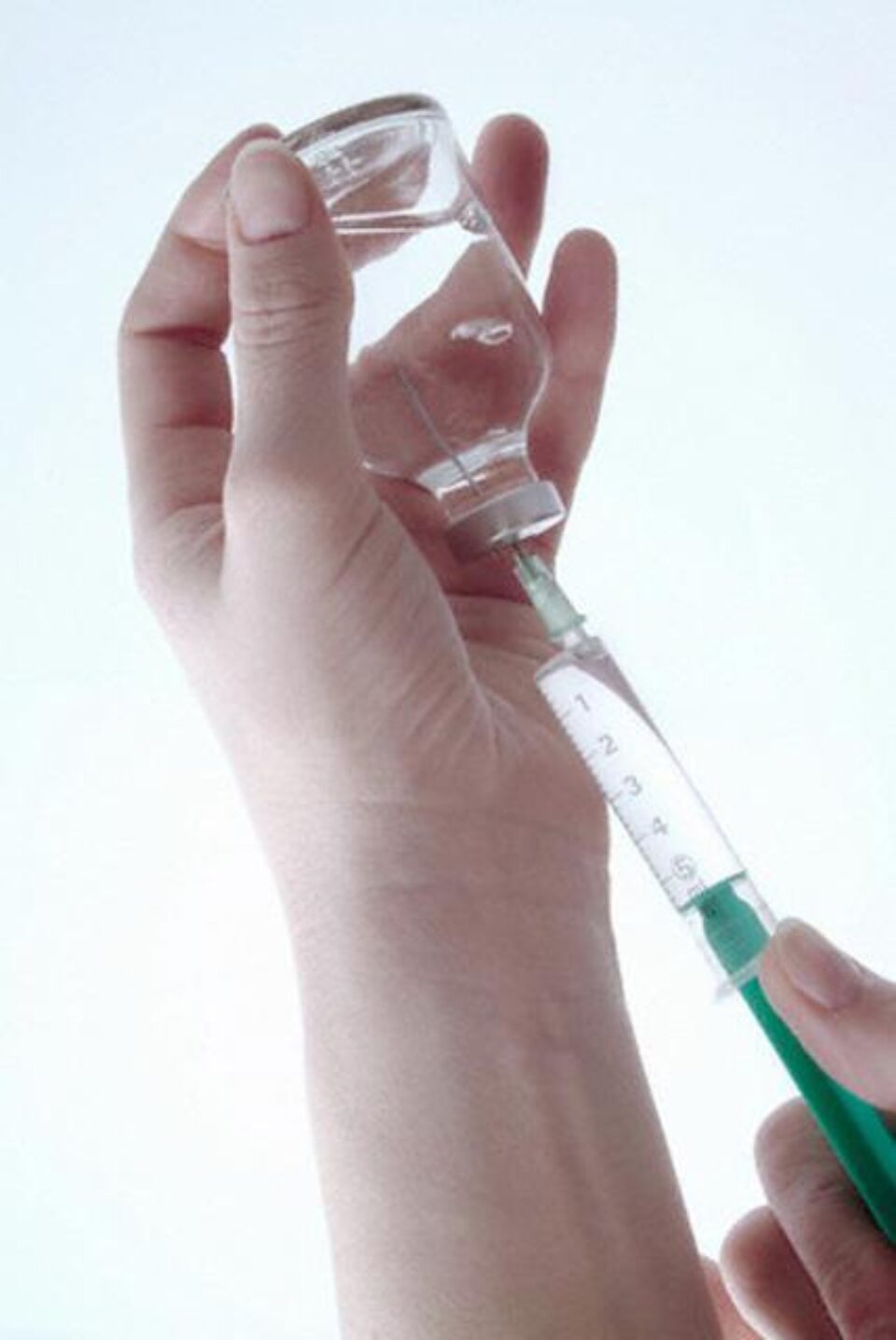 189 de suceveni cu hepatită B, C și D au fost tratați anul trecut cu interferon Foto: CORBIS