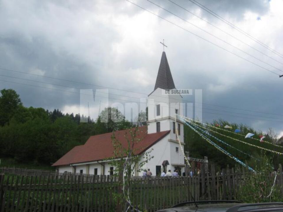 Biserica Catolică din Poiana Micului
