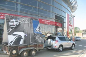 Caravana poliției