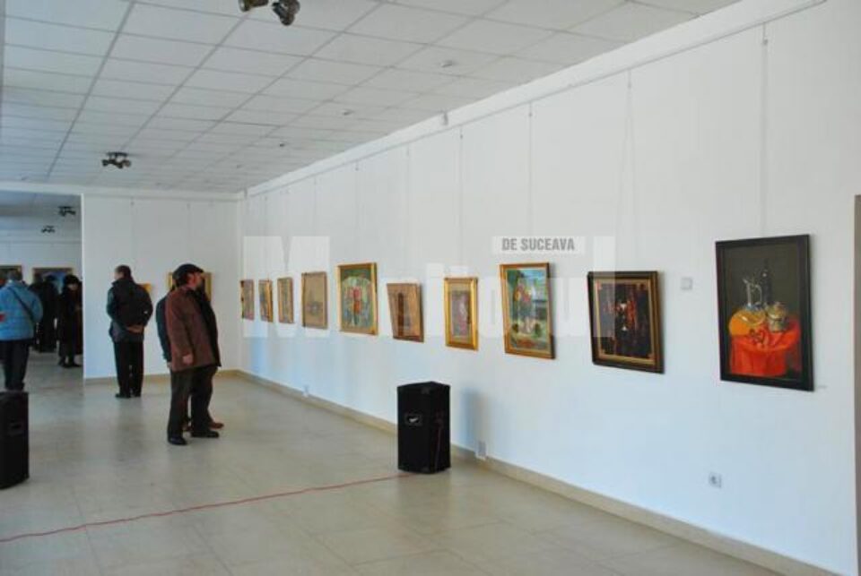 Pe simeze vor fi expuse circa 50 de tablouri, semnate de tot atâția pictori români consacrați