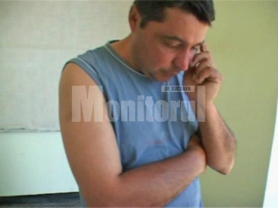 Ilie Irofte, ieri, așteptând sa fie audiat de anchetatori Ilie Irofte, ieri, așteptând sa fie audiat de anchetatori