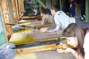 Tirul sportiv, o disciplină care prinde tot mai mult la tineri