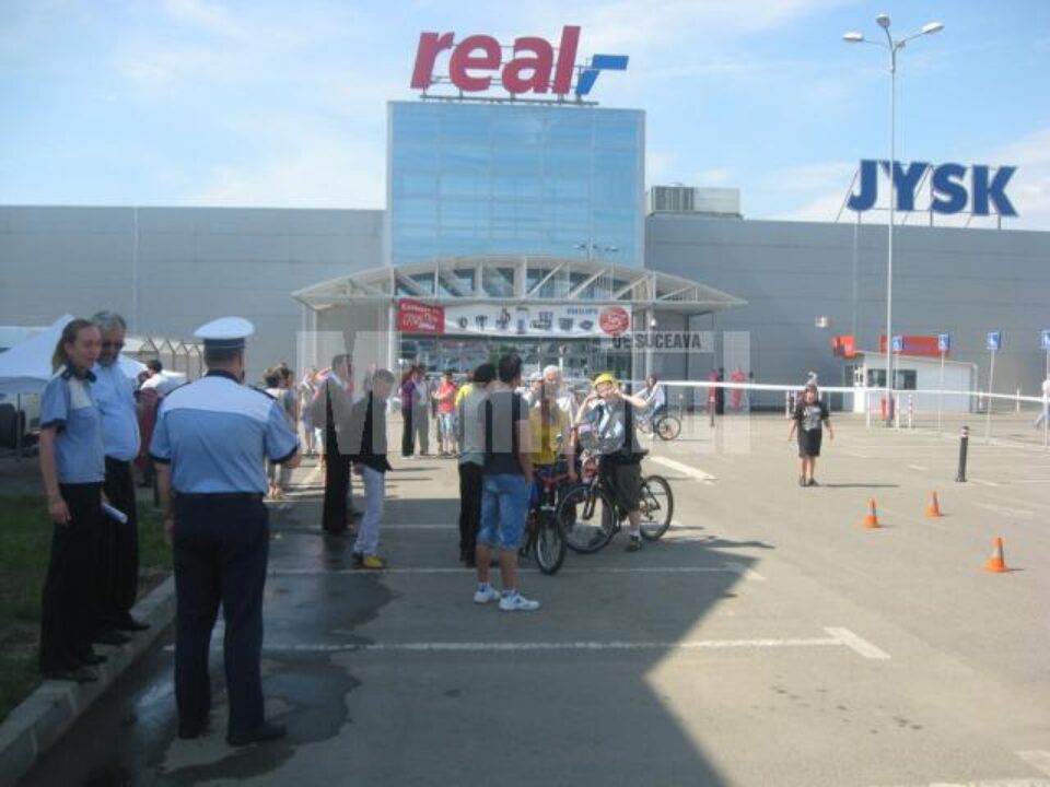 Polițiștii au fost și ei prezenți la competiție