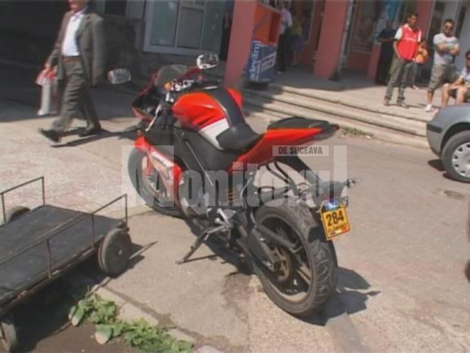 Motoscuterul a fost urmărit de la Bazar până aproape de piața agroalimentară din centrul Sucevei