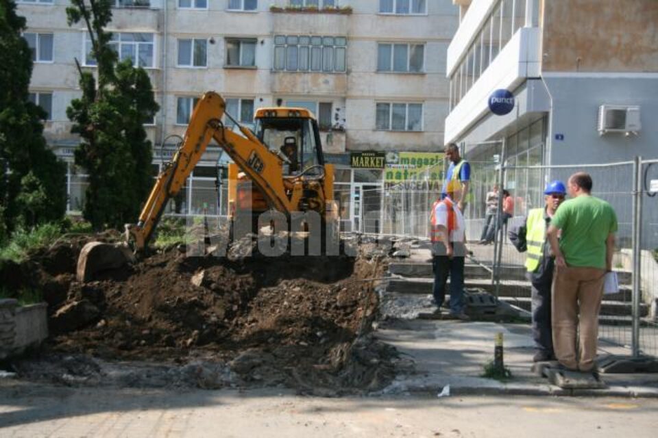 Lucrările de amenajare a noii străzi, care va face legătura între strada Ciprian Porumbescu și Vasile Bumbac, au început