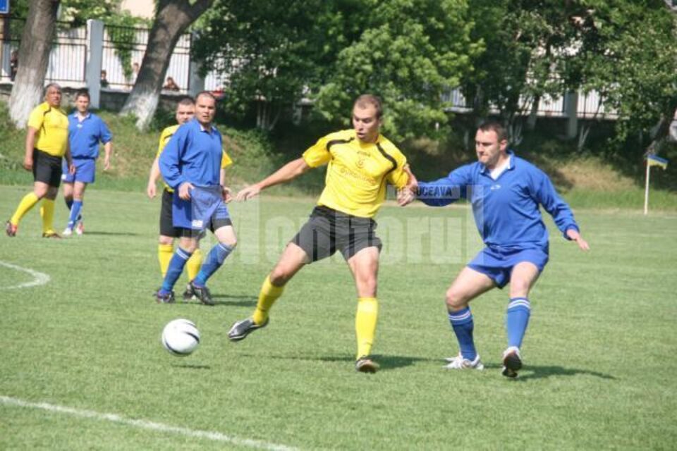 Meciul de la Cernăuți a prilejuit „furtul” unui trofeu