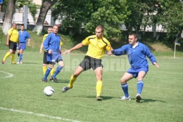 Meciul de la Cernăuți a prilejuit „furtul” unui trofeu