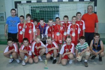 Echipa de minihandbal a LPS Suceava a reușit să devină vicecampioană națională, după un turneu final jucat pe teren propriu