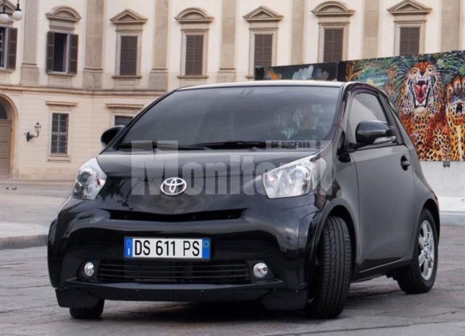 Toyota iQ