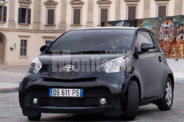 Toyota iQ