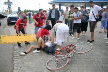 Tânărul nu a suferit leziuni grave, necesitând patru-cinci zile de îngrijiri medicale