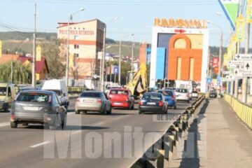 Restricțiile de tonaj pe podul de peste apa Sucevei, în zona Bazar, vor dispărea de la începutul lunii viitoare
