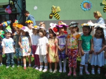 Petrecere pe cinste, de 1 Iunie, pentru preșcolari de la trei grădinițe sucevene
