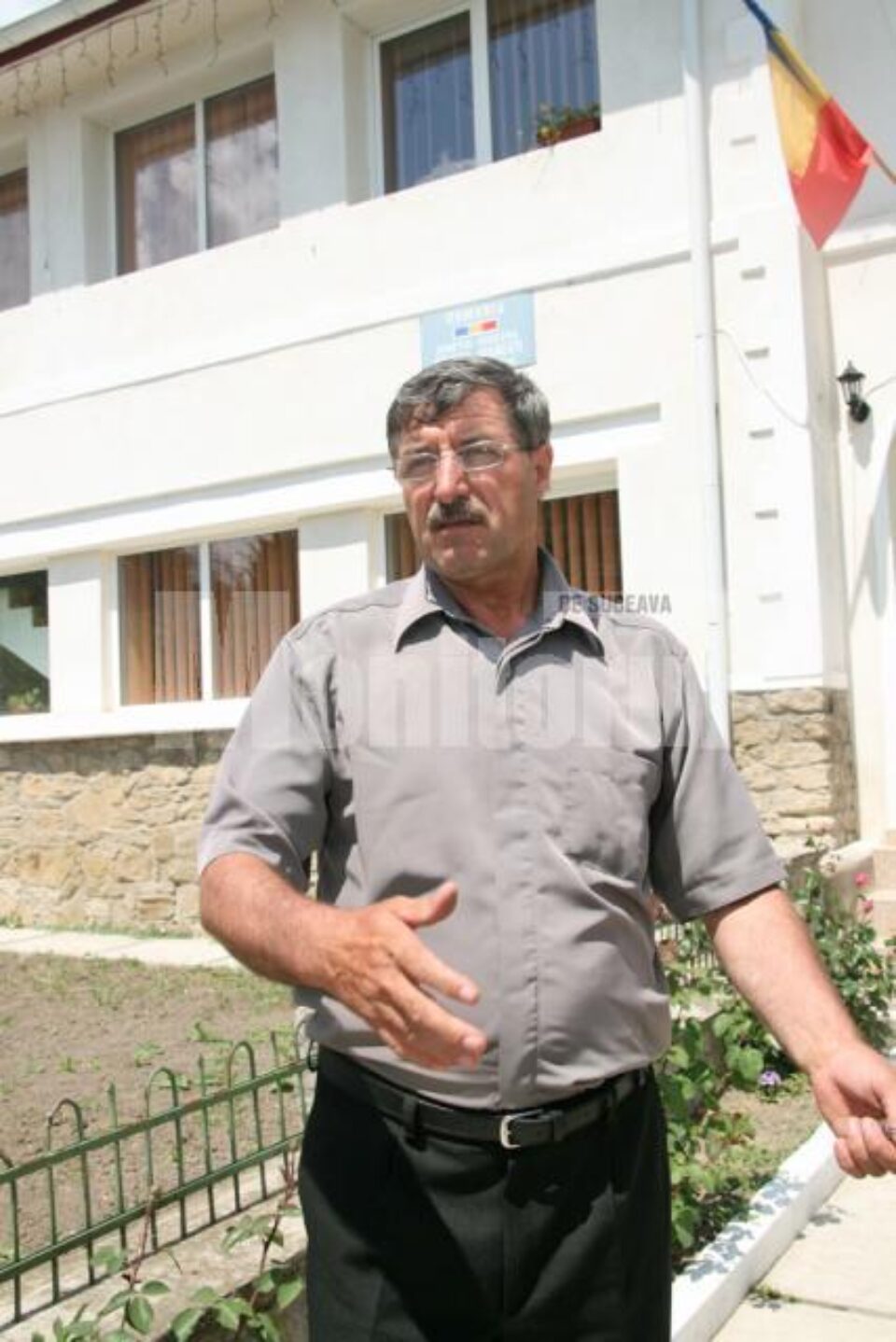 Primarul comunei Grămești, Vasile Șuleap, s-a arătat surprins de acuzațiile ce i se aduc consilierului Apetrei Primarul comunei Grămești, Vasile Șuleap, s-a arătat surprins de acuzațiile ce i se aduc consilierului Apetrei