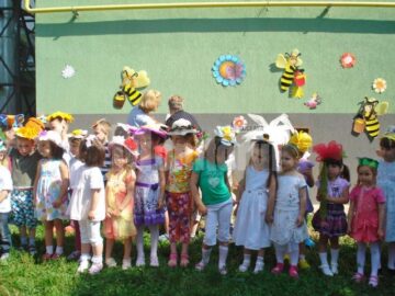 Petrecere pe cinste, de 1 Iunie, pentru preșcolari de la trei grădinițe sucevene