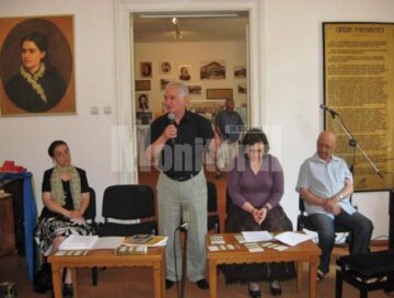 Muzicologul Viorel Munteanu la sesiunea de comunicări științifice