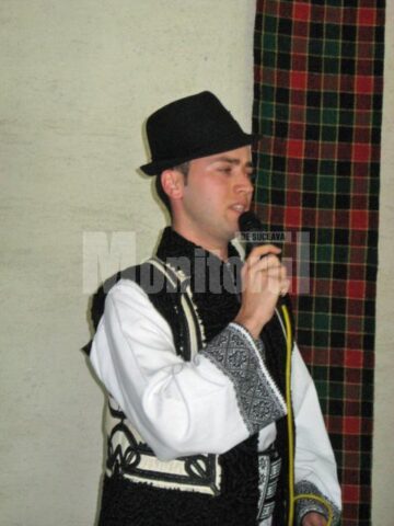 Interpretul de muzică populară Alexandru Brădățean