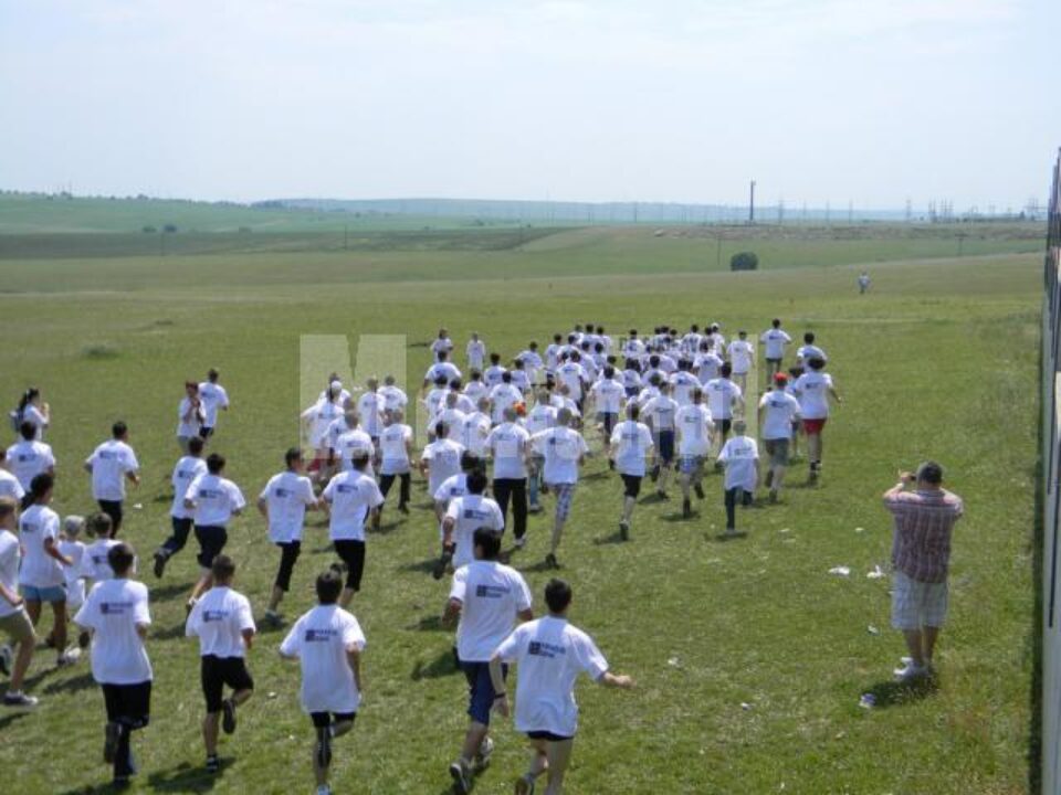 Crosul „Ziua Olimpică” s-a bucurat de o participare numeroasă