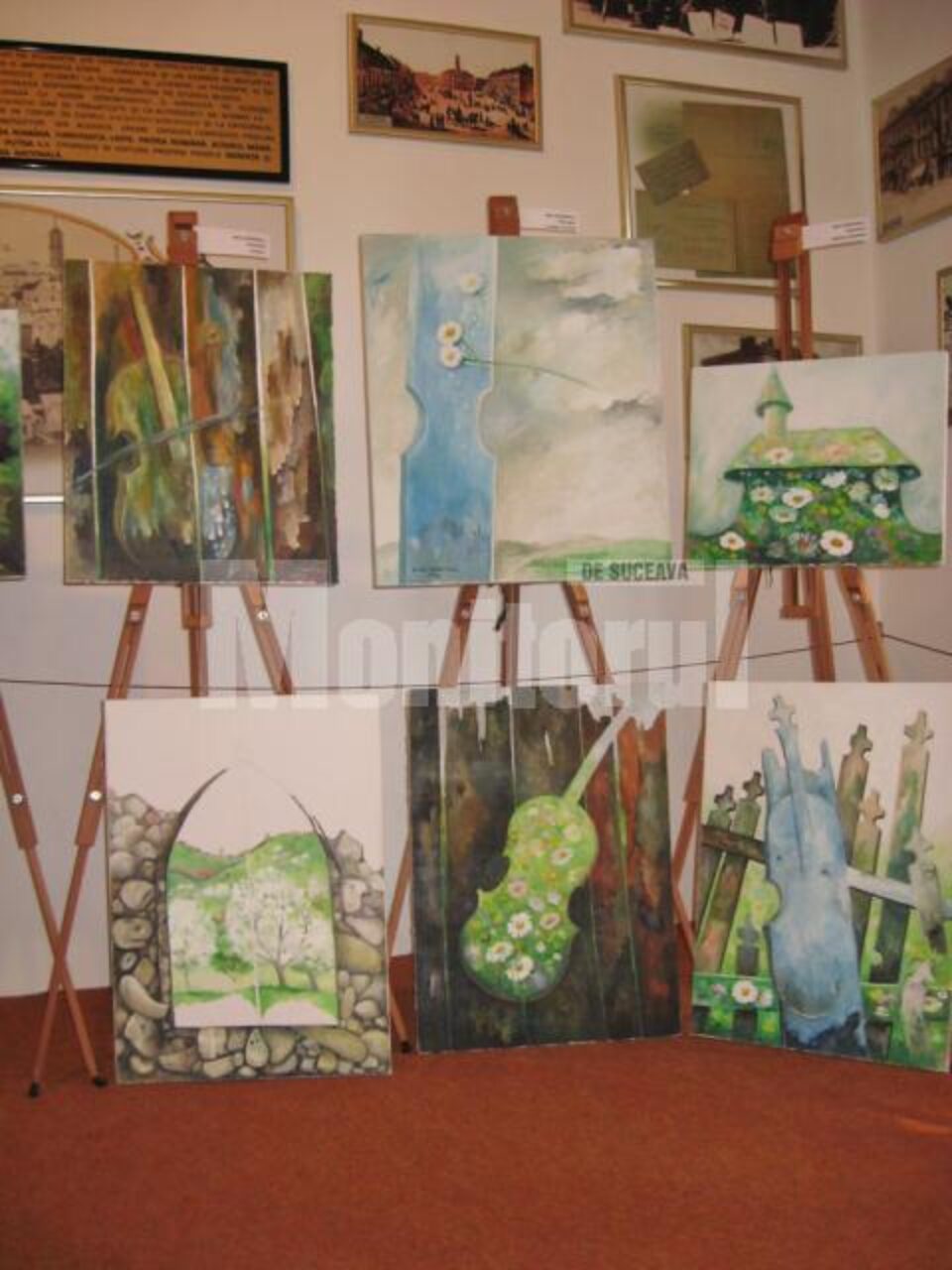 În lucrările lui Mihai Șerbănescu scândurile unor garduri părăginite au profilul unor viori