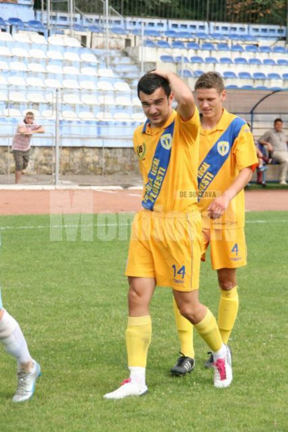 Stănescu (prim plan) și Plecanciuc (plan secund) au fost anunțați că nu vor mai continua cu Petrolul