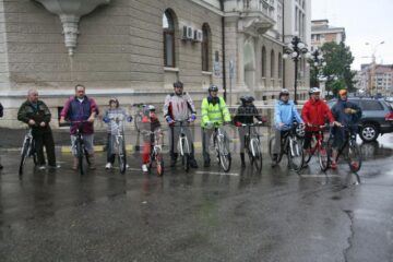 Suceava a pedalat ieri și pe ploaie