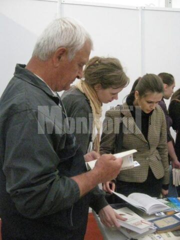 Sute de suceveni au participat vineri, pentru a treia oara, la proiectul „Suceava Citeste”