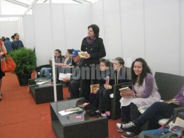 Sute de suceveni au participat vineri, pentru a treia oară, la proiectul „Suceava Citește”