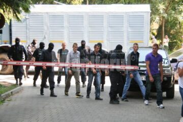143 de percheziții și peste 150 de suceveni cercetați pentru contrabandă