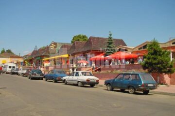 Strada Petru Rareș este închisă traficului în zona Pieței Mari