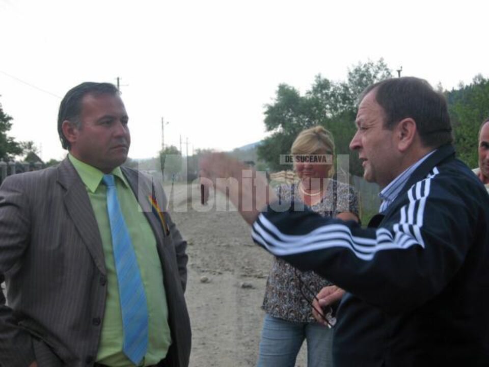 Flutur a solicitat autorităților locale, dar și cetățenilor să se ocupe de repararea gardurilor și de întreținerea șanțurilor pe drumul în curs de modernizare