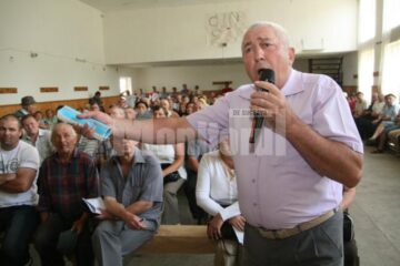 Întâlnire în van între autorități și proprietarii de terenuri de la Șcheia
