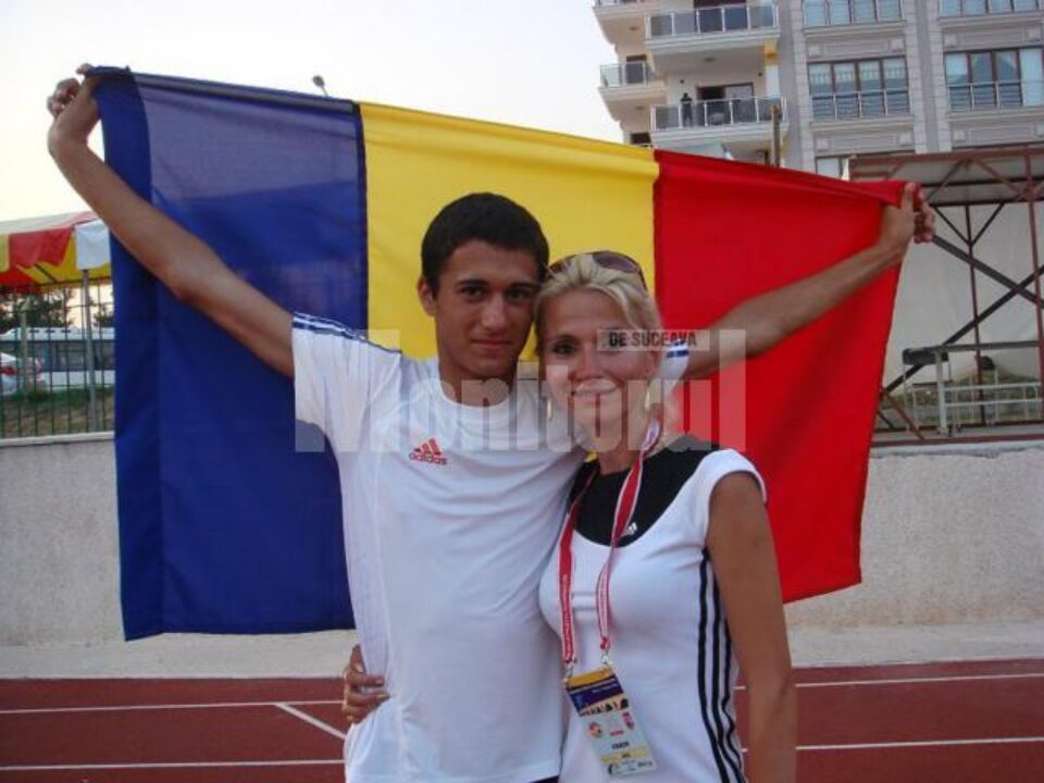 Bogdan Macovei, alături de antrenoarea Elena Erzilia Țâmpău