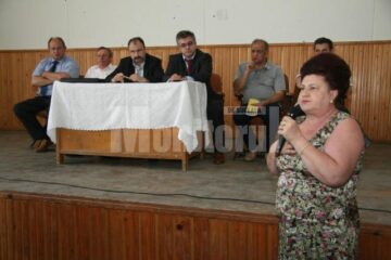 Întâlnire în van între autorități și proprietarii de terenuri de la Șcheia