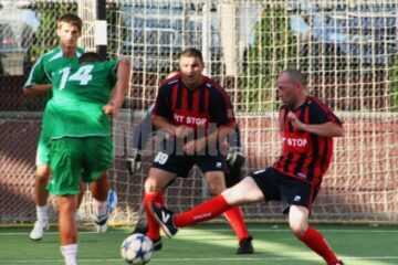 Pit Stop a produs surpriza zilei, reușind să elimine marea favorită a competiției, Revine