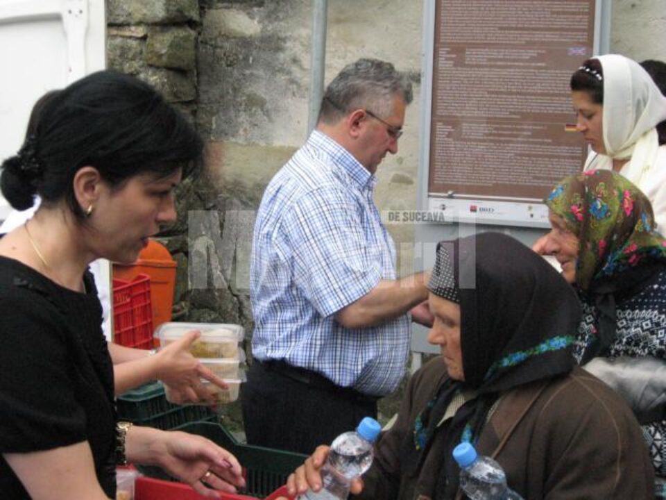 Familia primarului Sucevei, Ion Lungu va împărți, și-n acest an, sarmale credincioșilor Familia primarului Sucevei, Ion Lungu va împărți, și-n acest an, sarmale credincioșilor
