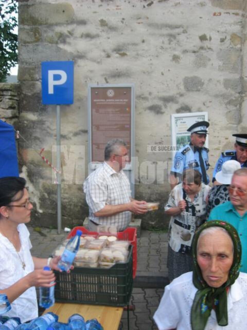 Ion Lungu și soția sa au împărțit 6.000 de sarmale