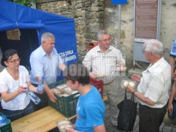 Ion Lungu și soția sa au împărțit 6.000 de sarmale